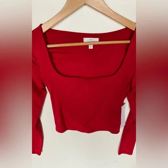 XS Red Crop Top - Picture 5 of 5